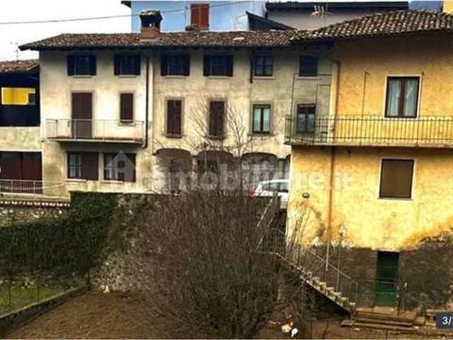Appartamento in vendita a Gandino BG