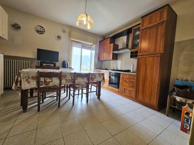 Appartamento in vendita a Gandino BG