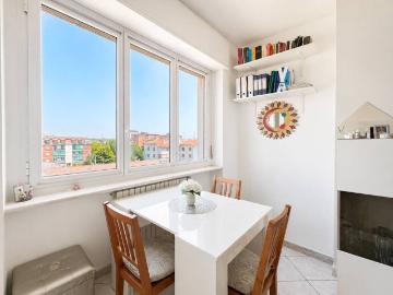 Appartamento in vendita a Garbagnate Milanese MI