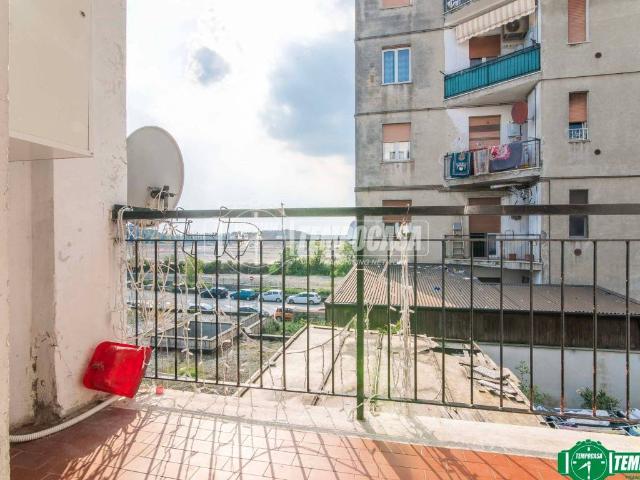 Appartamento in vendita a Garbagnate Milanese MI