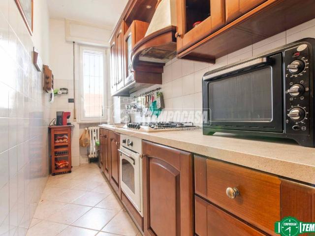 Appartamento in vendita a Garbagnate Milanese MI