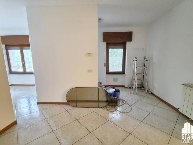 Appartamento in vendita a Garbagnate Milanese MI