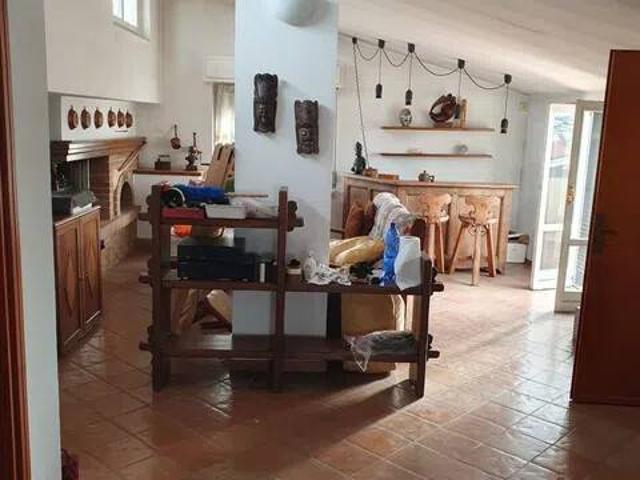 Appartamento in vendita a Garbagnate Milanese MI