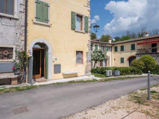 Appartamento in vendita a Garda VR
