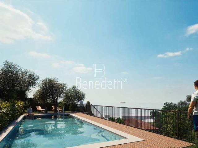 Appartamento in vendita a Gardone Riviera BS