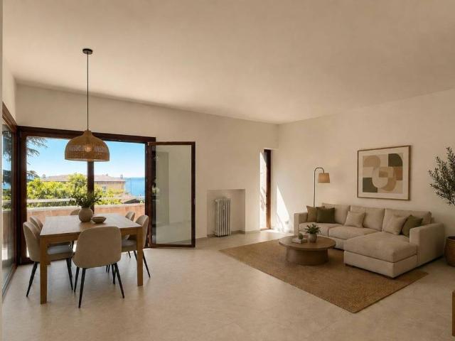 Appartamento in vendita a Gardone Riviera BS
