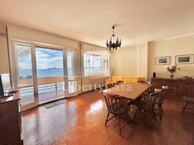 Appartamento in vendita a Gardone Riviera BS