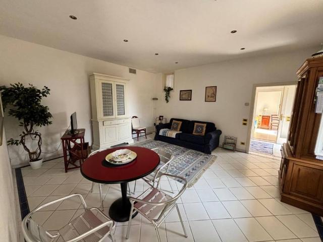 Appartamento in vendita a Gardone Riviera BS