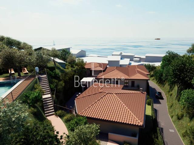 Appartamento in vendita a Gardone Riviera BS