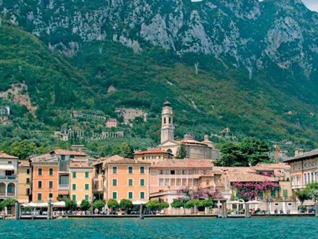 Appartamento in vendita a Gargnano BS