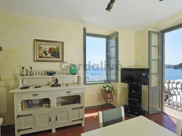 Appartamento in vendita a Gargnano BS