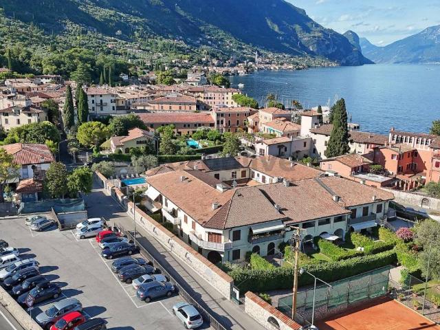 Appartamento in vendita a Gargnano BS