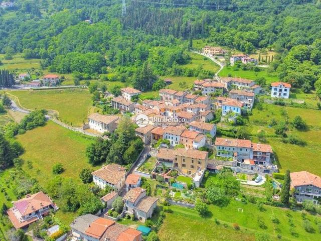 Appartamento in vendita a Gargnano BS