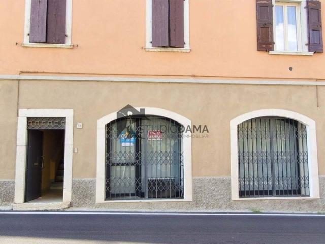 Appartamento in vendita a Gargnano BS