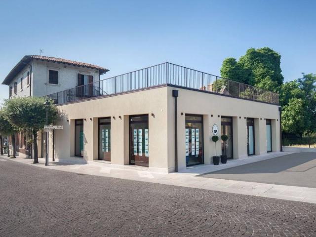Appartamento in vendita a Gargnano BS