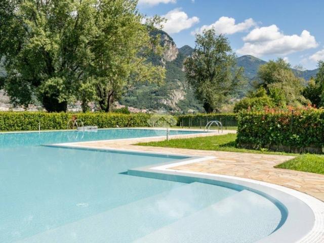 Appartamento in vendita a Garlate LC
