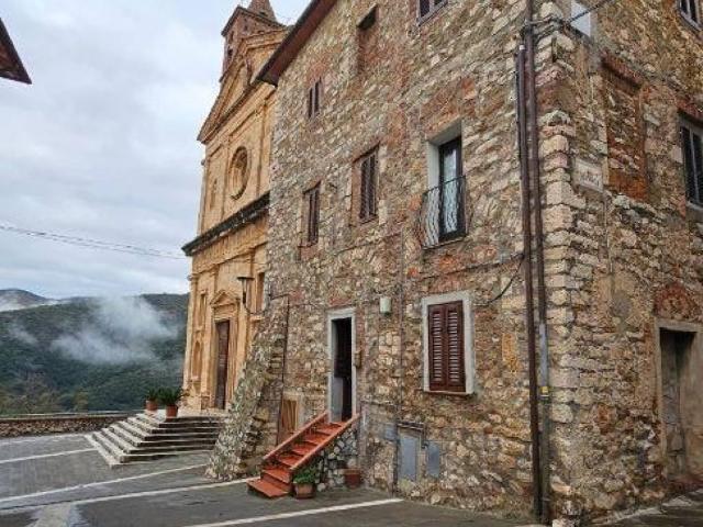 Appartamento in vendita a Gavorrano GR