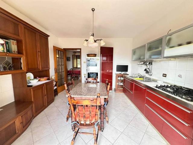 Appartamento in vendita a Gavorrano GR