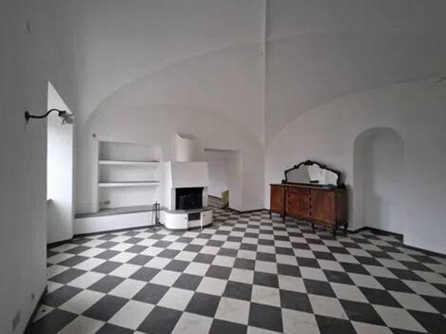 Appartamento in vendita a Gavi AL