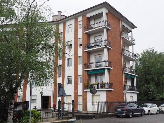 Appartamento in vendita a Gavirate VA