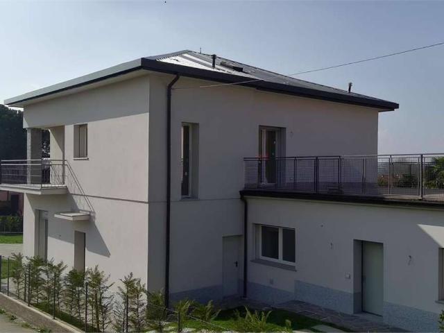 Appartamento in vendita a Gavirate VA