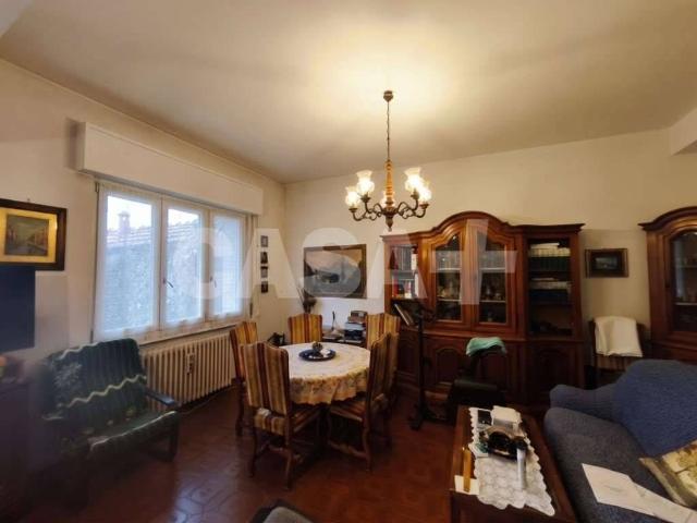 Appartamento in vendita a Gavirate VA