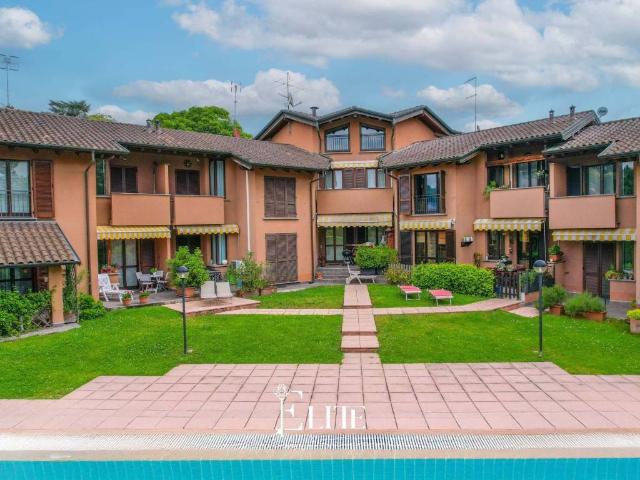 Villetta a schiera in vendita a Gavirate VA