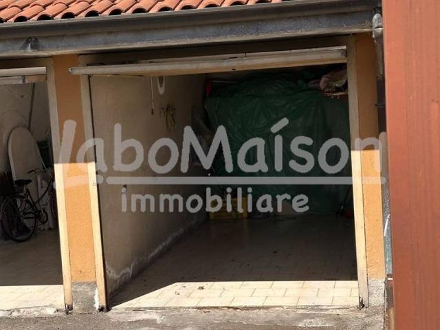Appartamento in vendita a Gavirate VA