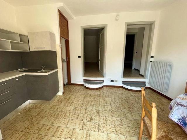 Appartamento in vendita a Gazzada Schianno VA
