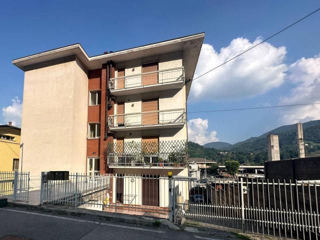 Appartamento in vendita a Gazzaniga