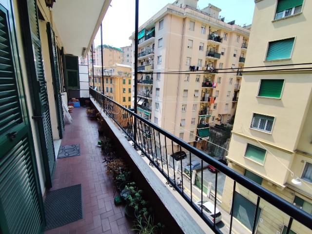 Appartamento in vendita a Genova