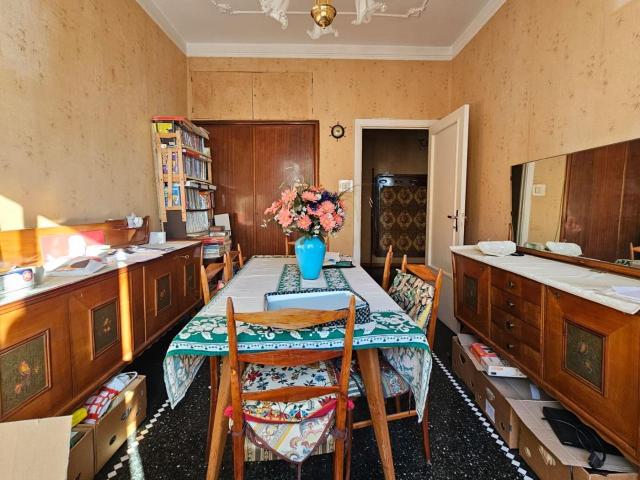 Appartamento in vendita a Genova