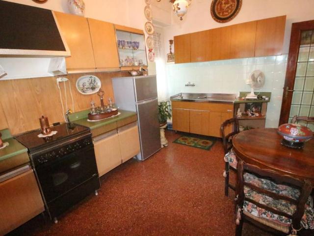 Appartamento in vendita a Genova