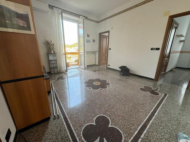 Appartamento in vendita a Genova