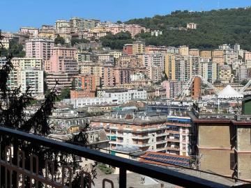 Appartamento in vendita a Genova