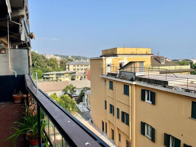 Appartamento in vendita a Genova
