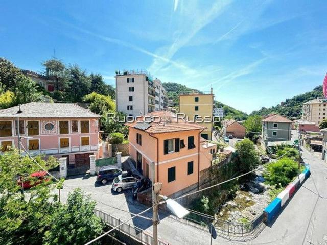 Appartamento in vendita a Genova
