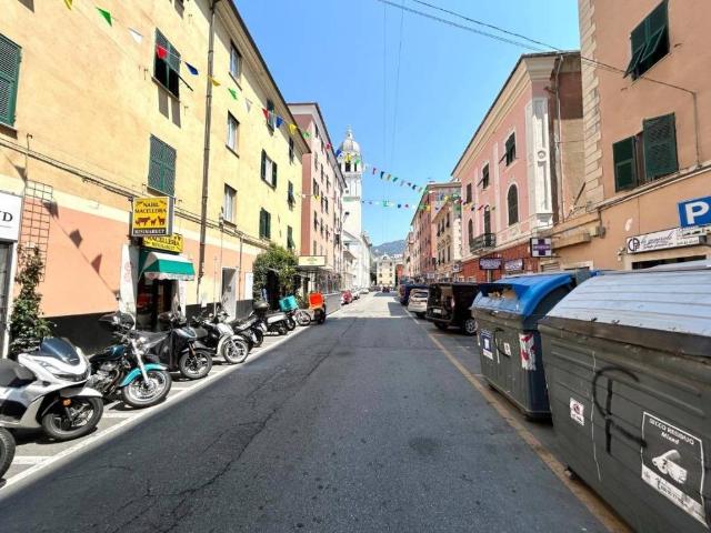 Appartamento in vendita a Genova via antonio travi, 10, Sestri Ponente