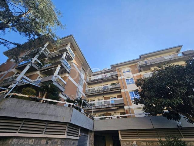 Appartamento in vendita a Genova via Alessandro Varaldo, Quarto