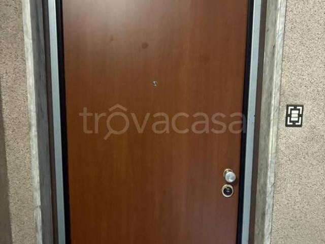 Appartamento in vendita a Genova via Federico Gattorno, Cornigliano