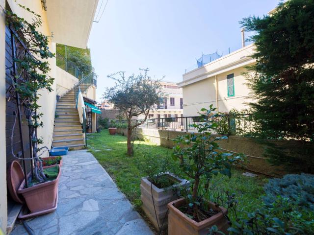 Appartamento in vendita a Genova, Albaro