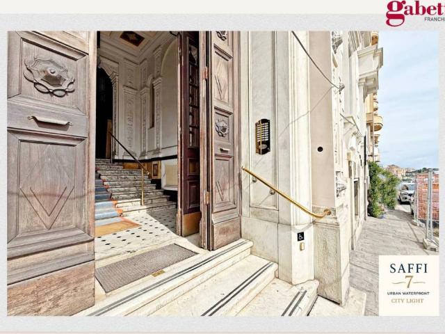 Appartamento in vendita a Genova corso Aurelio Saffi, Carignano