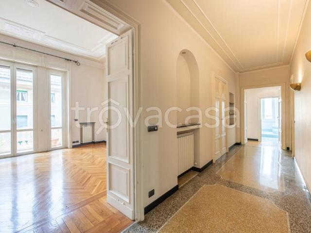 Appartamento in vendita a Genova corso carbonara, Castelletto