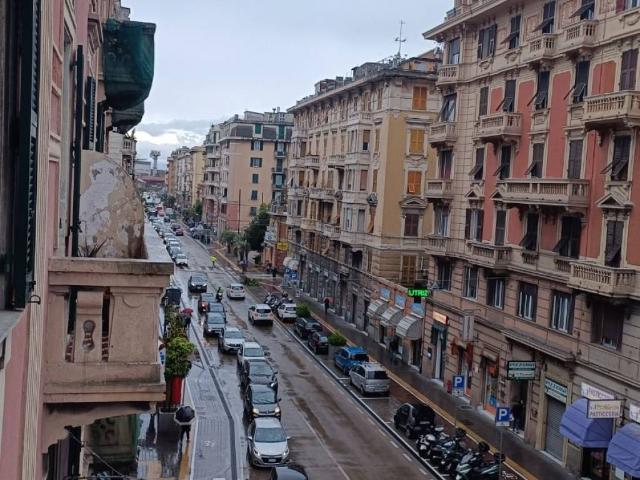 Appartamento in vendita a Genova GE