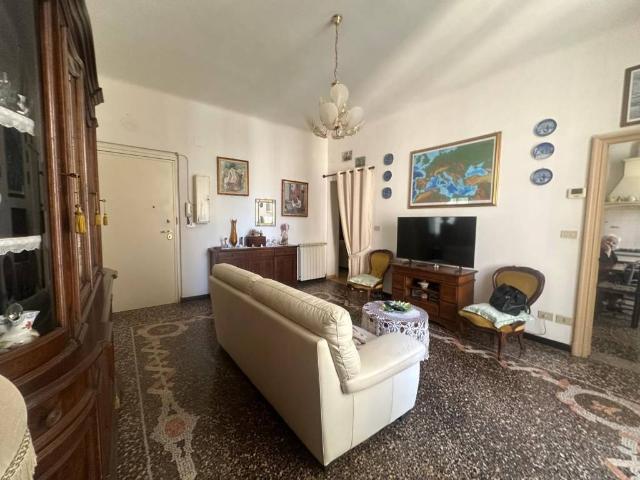 Appartamento in vendita a Genova GE