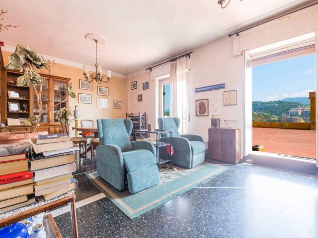 Appartamento in vendita a Genova GE
