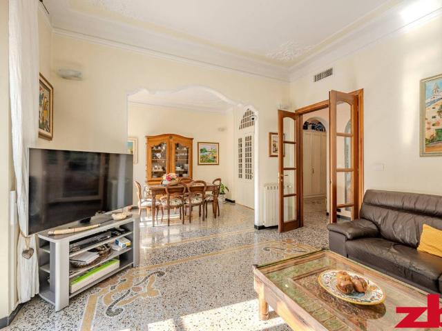 Appartamento in vendita a Genova GE