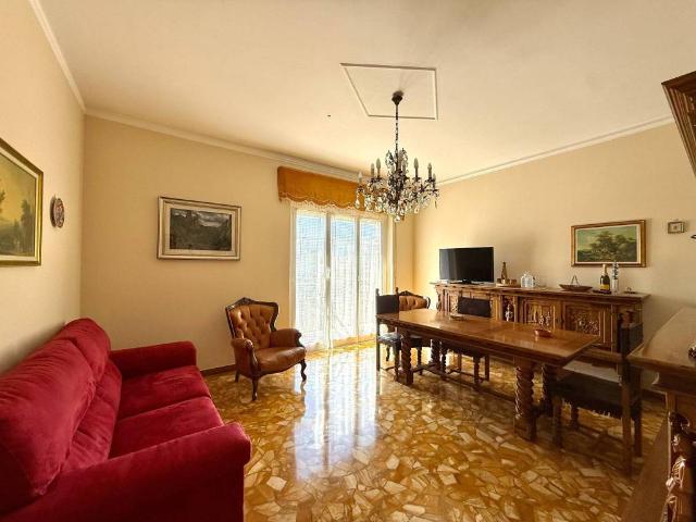 Appartamento in vendita a Genova GE