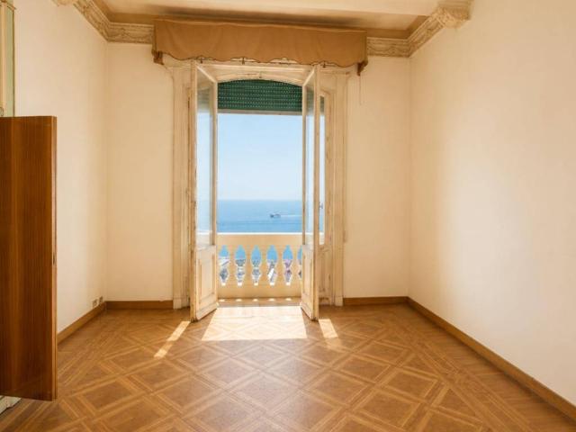 Appartamento in vendita a Genova GE