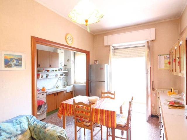 Appartamento in vendita a Genova GE